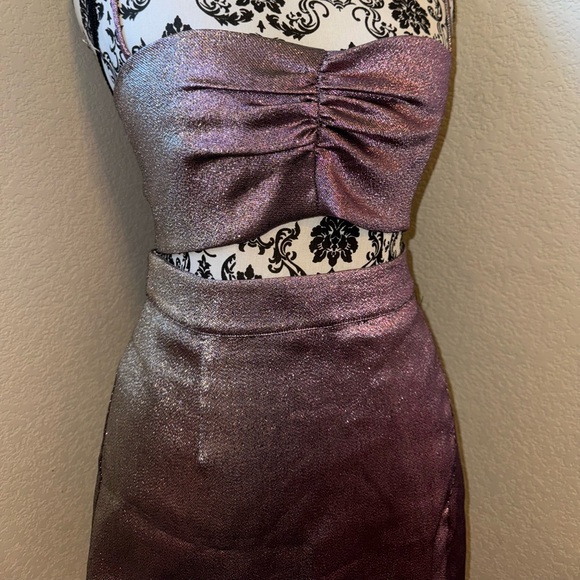 White fox Boutqiue two piece shimmer set - Picture 4 of 7